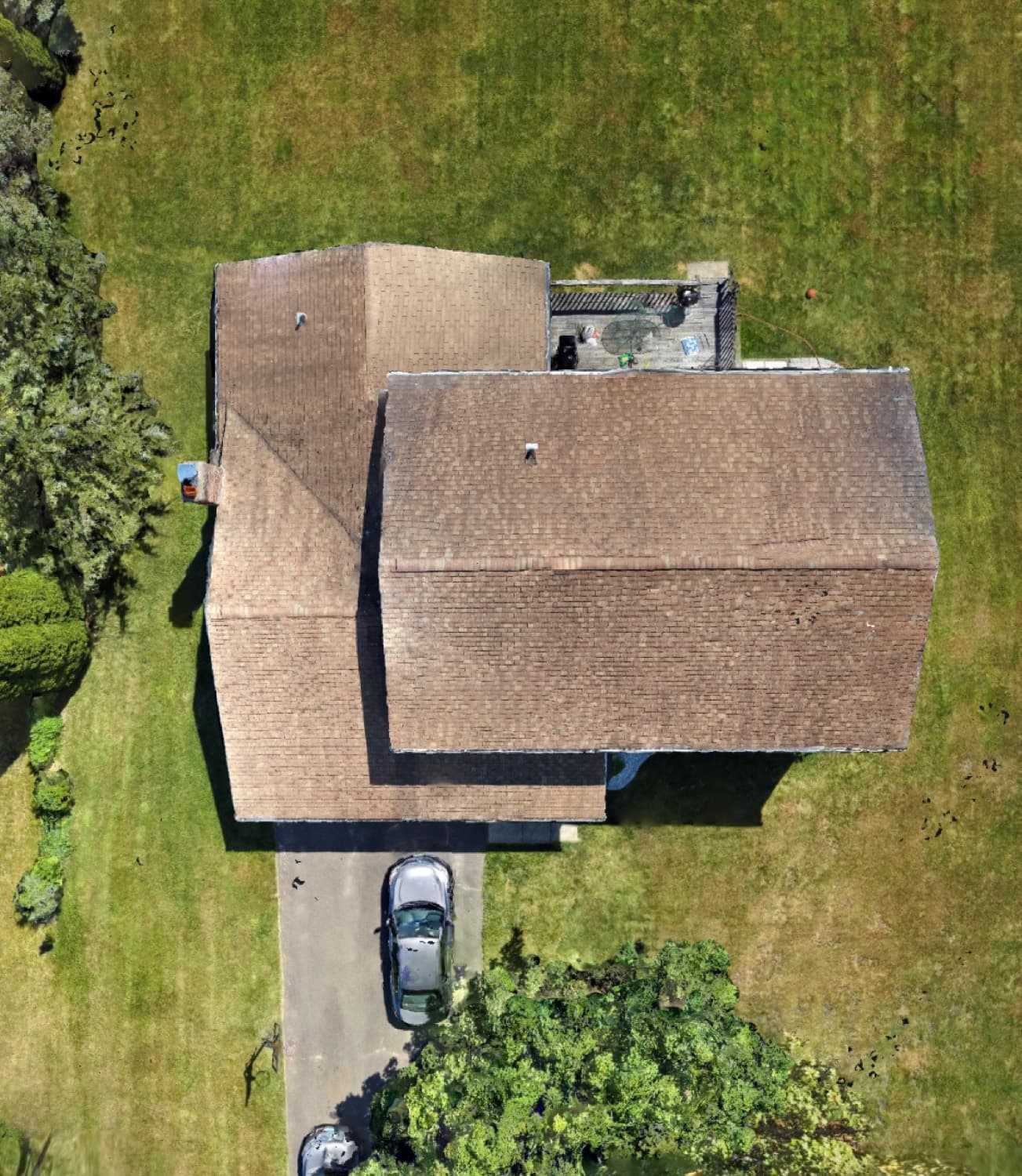 Roof replacement color preview on a real Connecticut home, today shingles